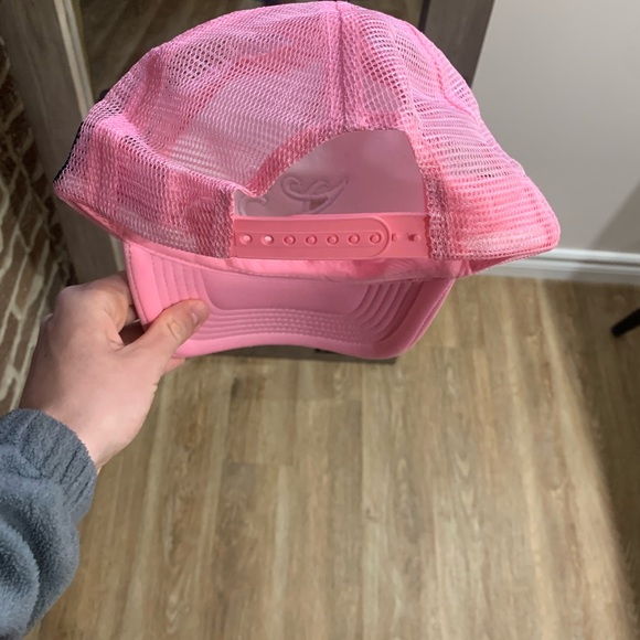 Pink trucker hat - Picture 5 of 6